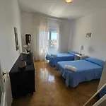 La Casa Di Iole A San Lorenzo, Trilocale In Via Pietrabruna Vicino Alle Spiagge 아파트 *