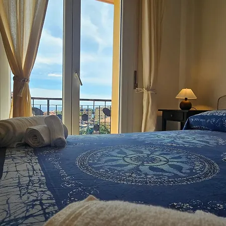 La Casa Di Iole A San Lorenzo, Trilocale In Via Pietrabruna Vicino Alle Spiagge *