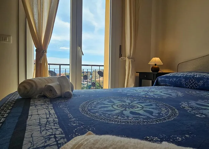 La Casa Di Iole A San Lorenzo, Trilocale In Via Pietrabruna Vicino Alle Spiagge *
