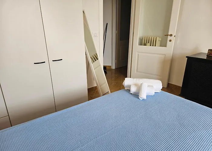La Casa Di Iole A San Lorenzo, Trilocale In Via Pietrabruna Vicino Alle Spiagge *