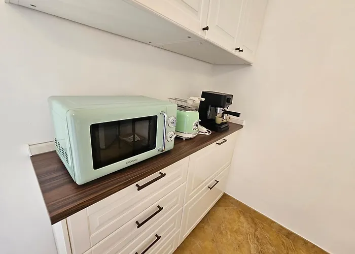 La Casa Di Iole A San Lorenzo, Trilocale In Via Pietrabruna Vicino Alle Spiagge